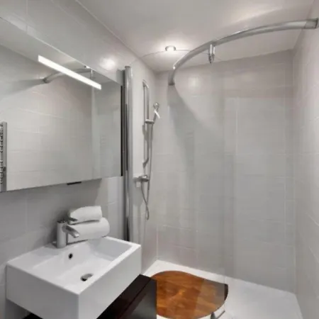 Miroir - Heliopolis D 72 - Luxe - 4 Personnes 公寓 阿格德